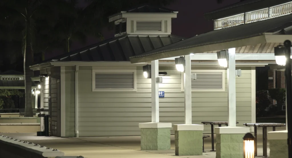 Bright outdoor lights that attract Cuban cockroaches