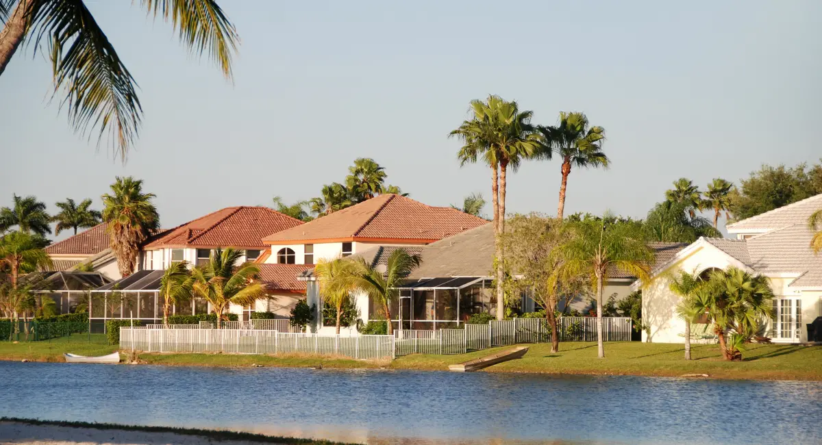 waterfront houses in florida